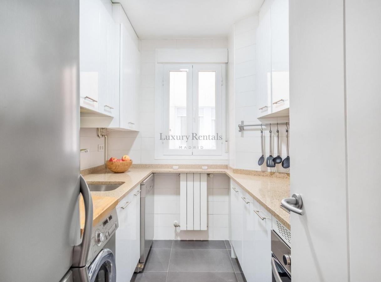 Charming 2-Bedroom Apartment In Retiro Perfect Madrid Location מראה חיצוני תמונה
