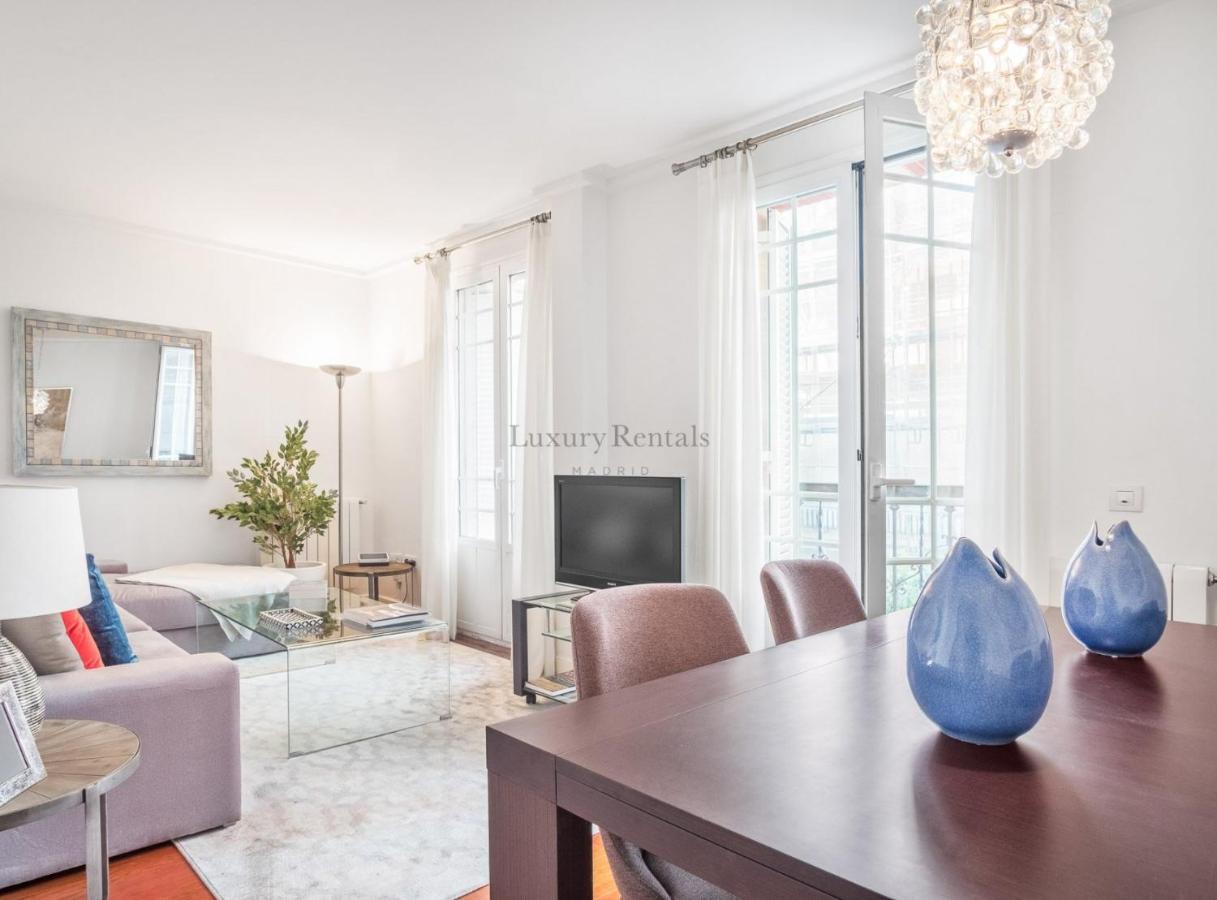 Charming 2-Bedroom Apartment In Retiro Perfect Madrid Location מראה חיצוני תמונה